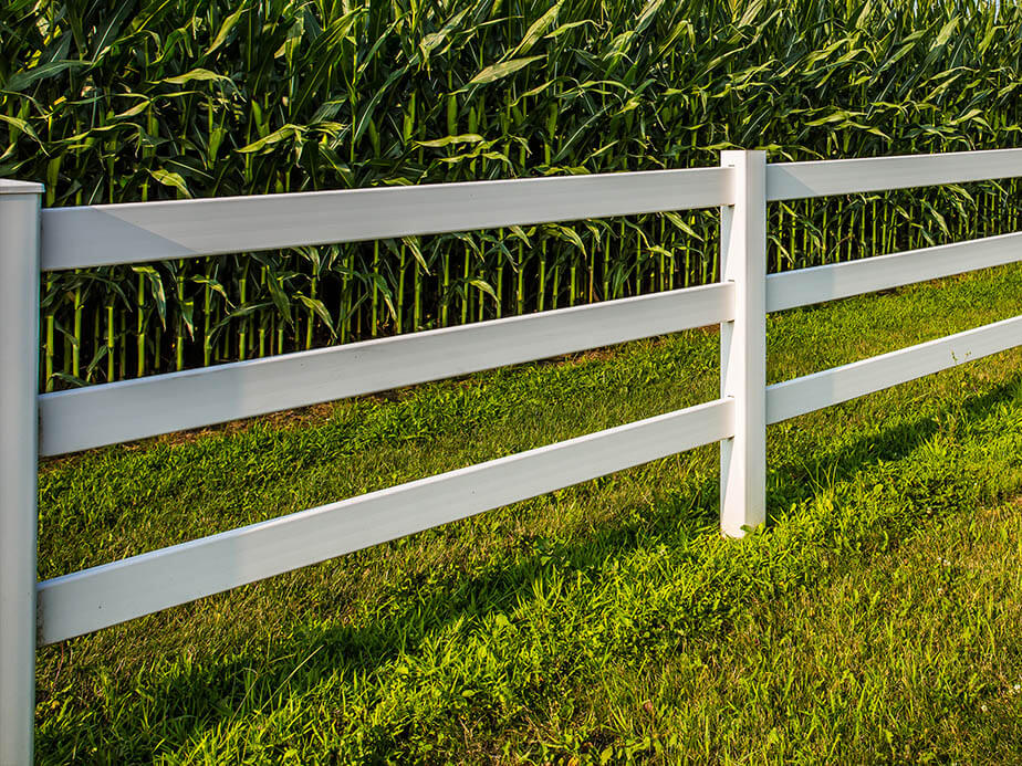 Vinyl Fence Contractor in Ohio and Western Pennsylvania